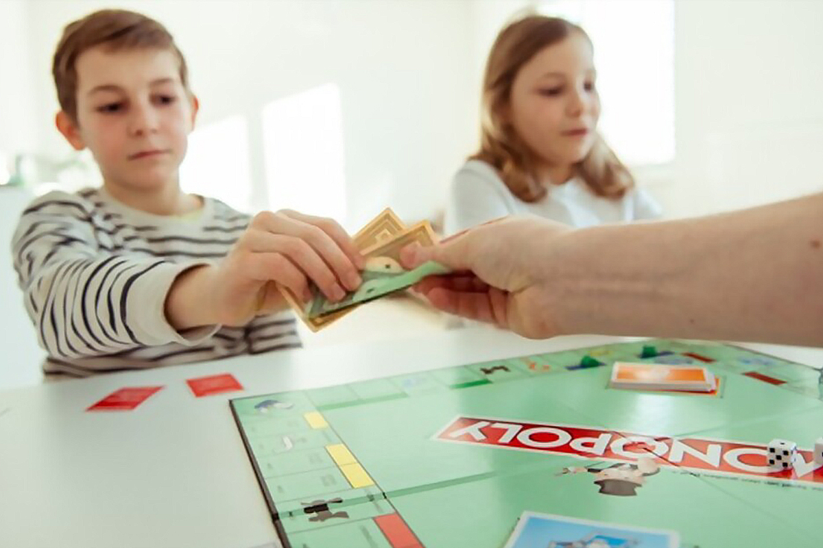 شروع بازی مونوپولی