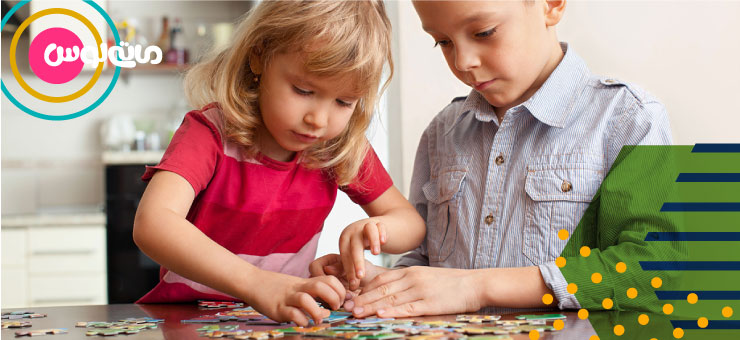 بازی دو کودک دارای بیش فعالی با پازل